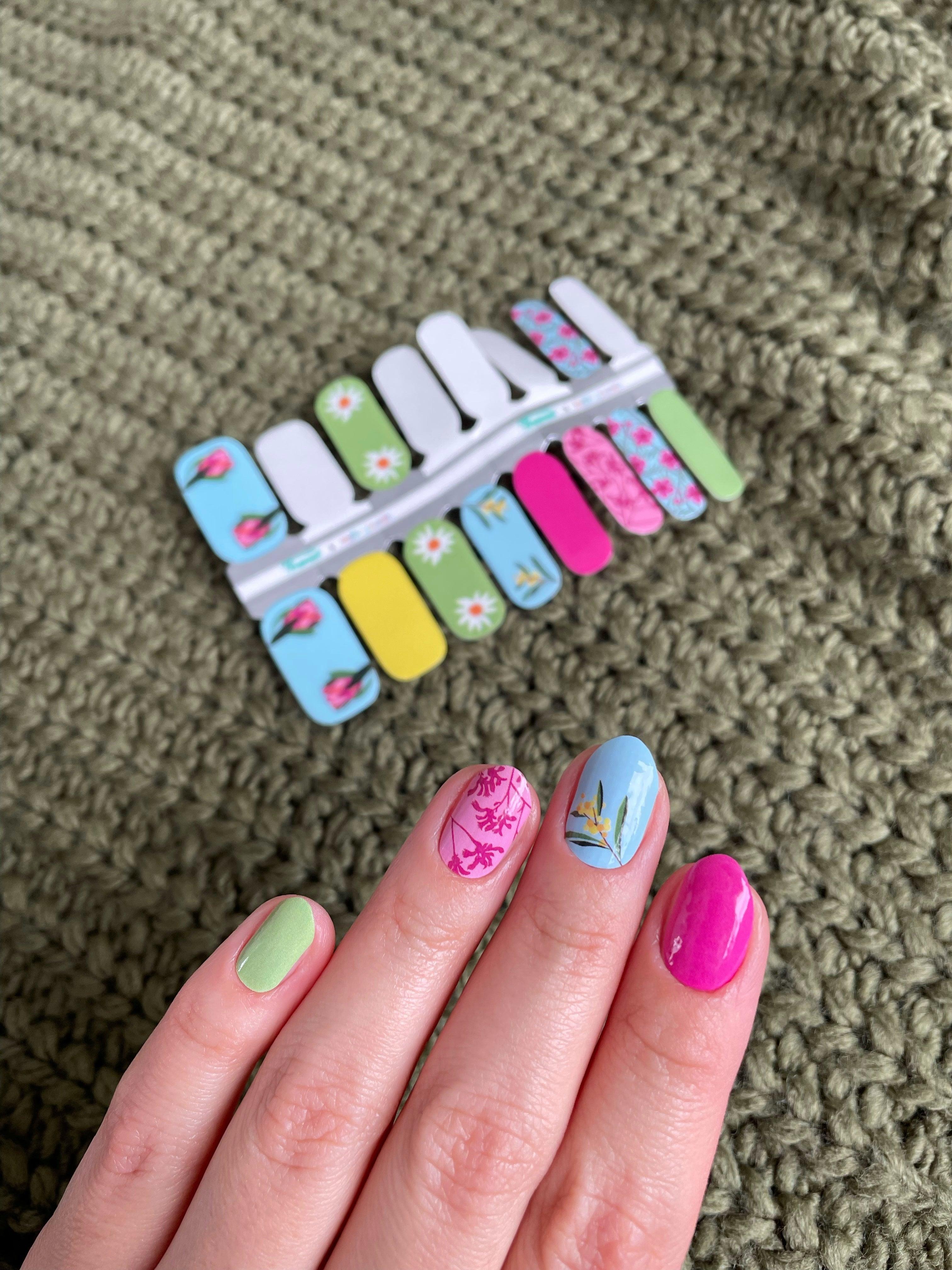 Aussie Florals Nail Polish Wraps
