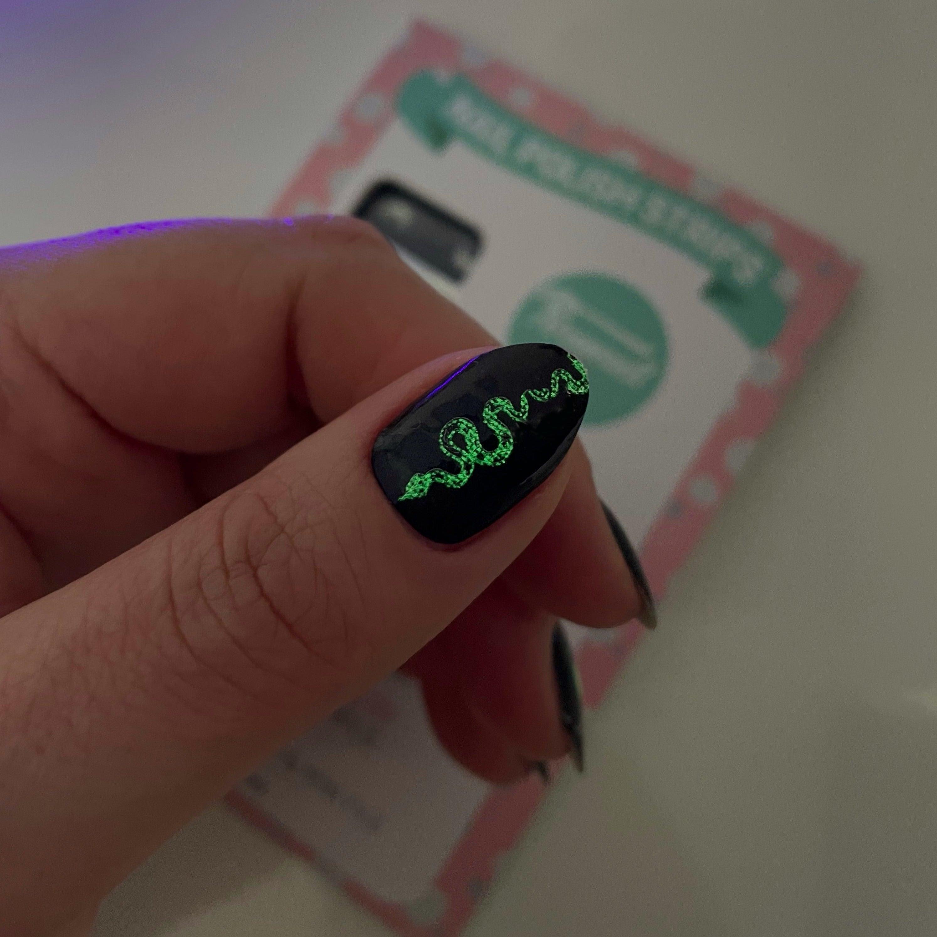 VooDoo | Halloween Glow in the dark Nail Polish Wrap
