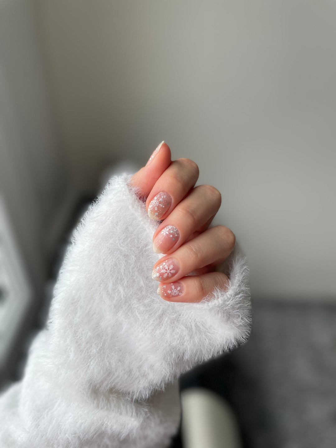 White Christmas | Christmas Nail Polish Wrap