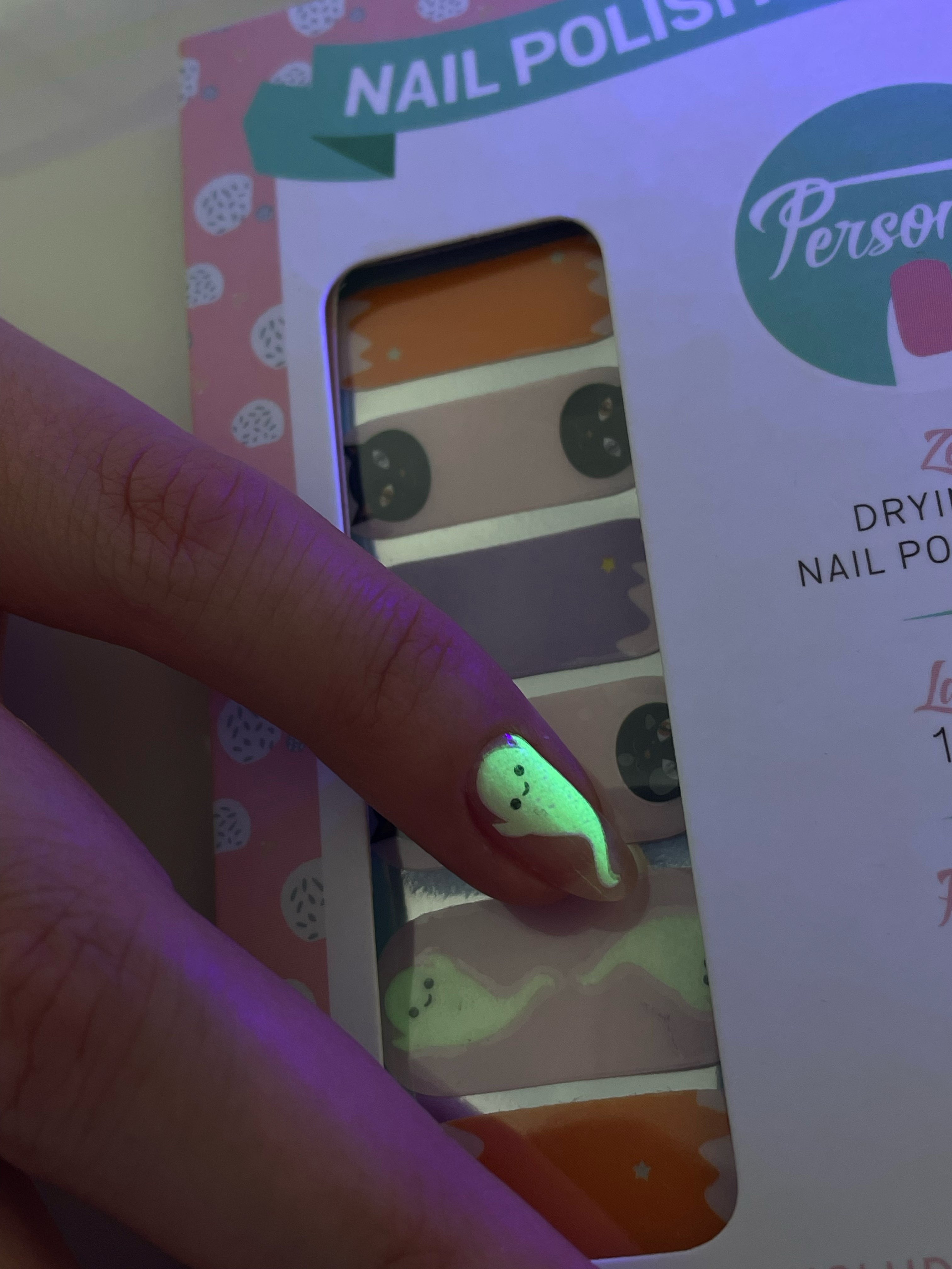 Halloween | Glow in the Dark Ghost Nail Polish Wrap