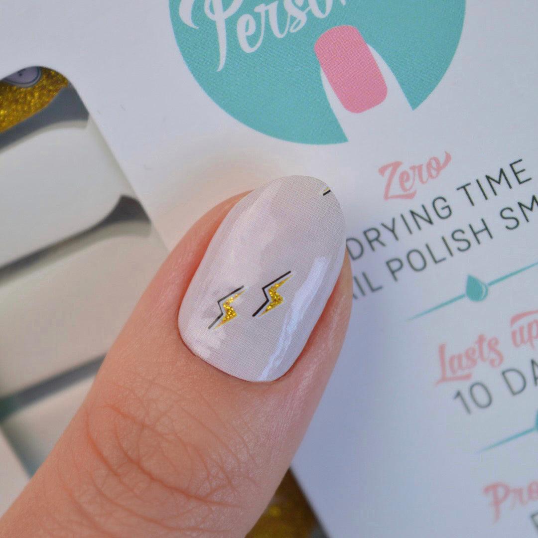 Heartbreak Hotel | Valentine's Day Nail Polish Wrap