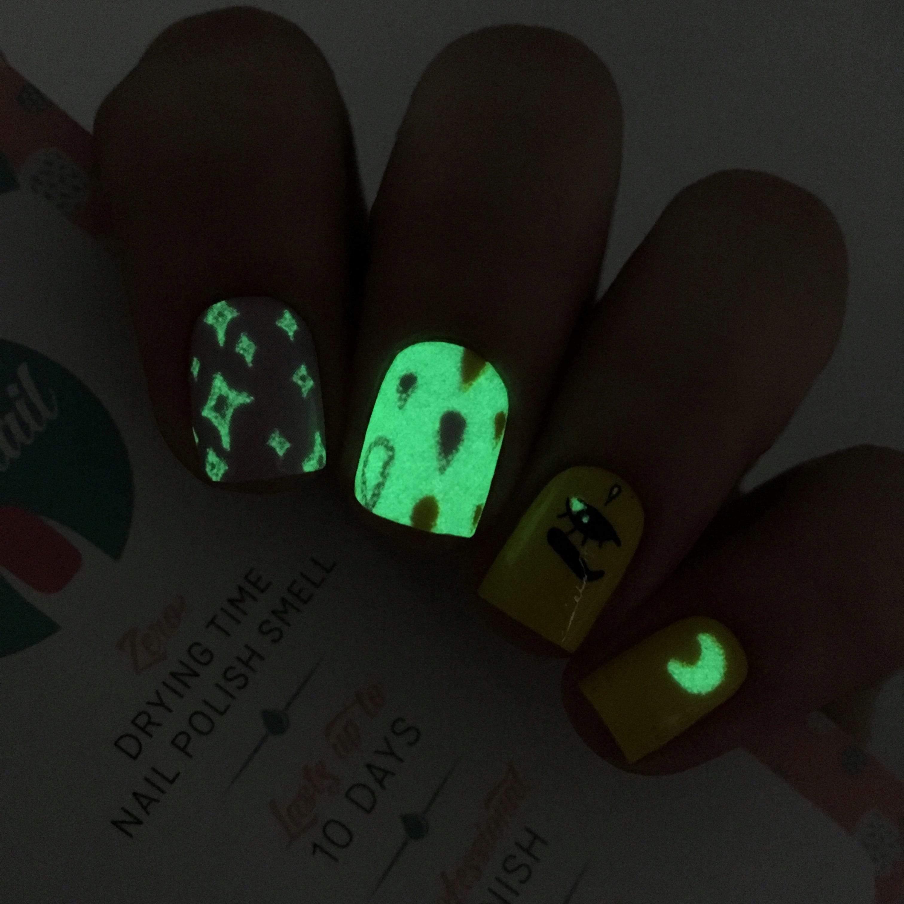 Personail Nail Wraps Default Title / Default CRY BABY by Mel Stringer
