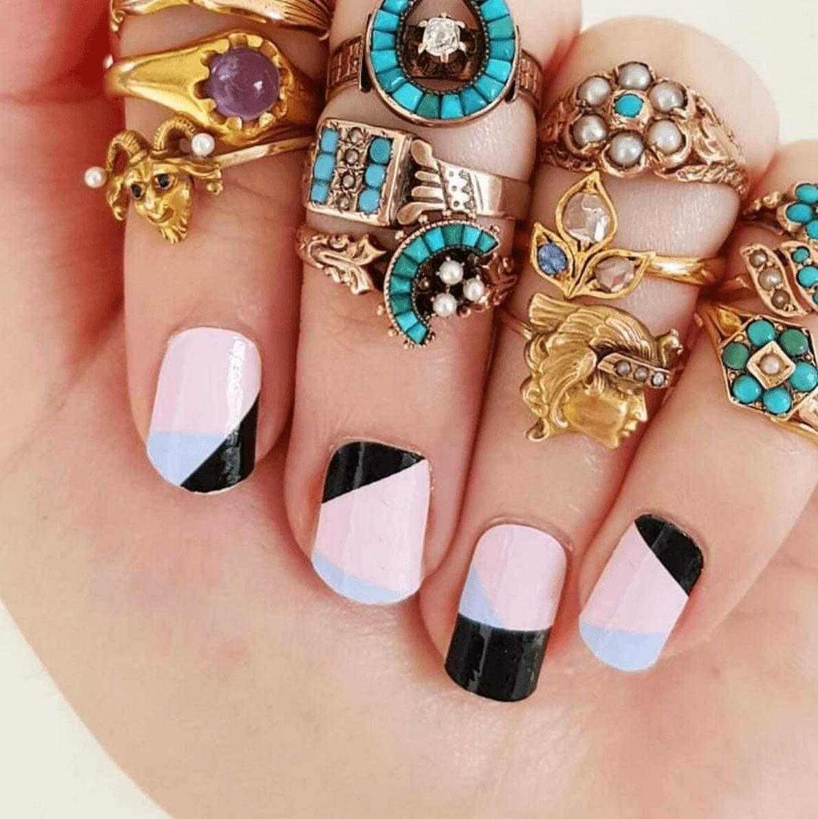 Personail Nail Wraps La Chiq Atia