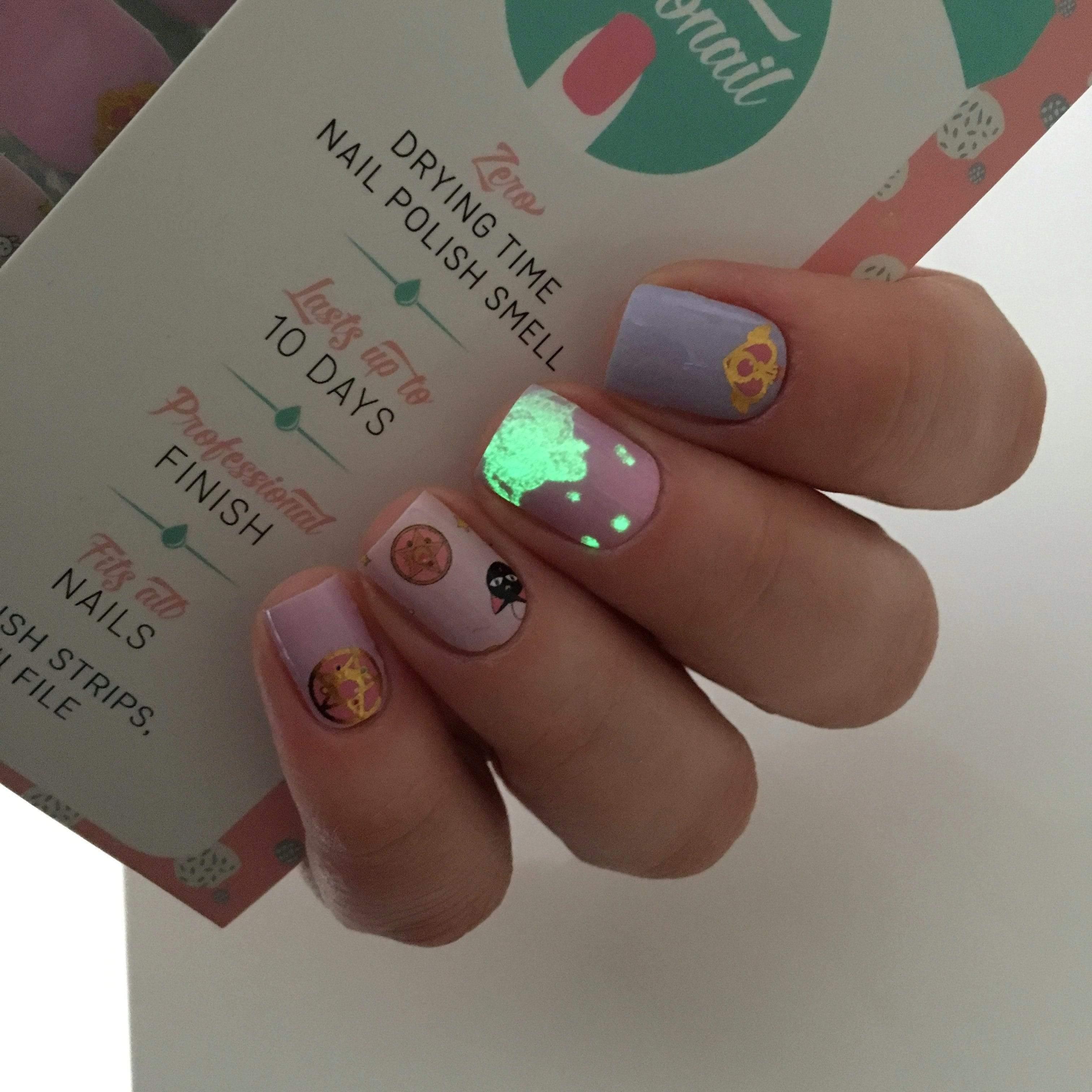 Personail Nail Wraps Sailor Moon (Glow in the dark)