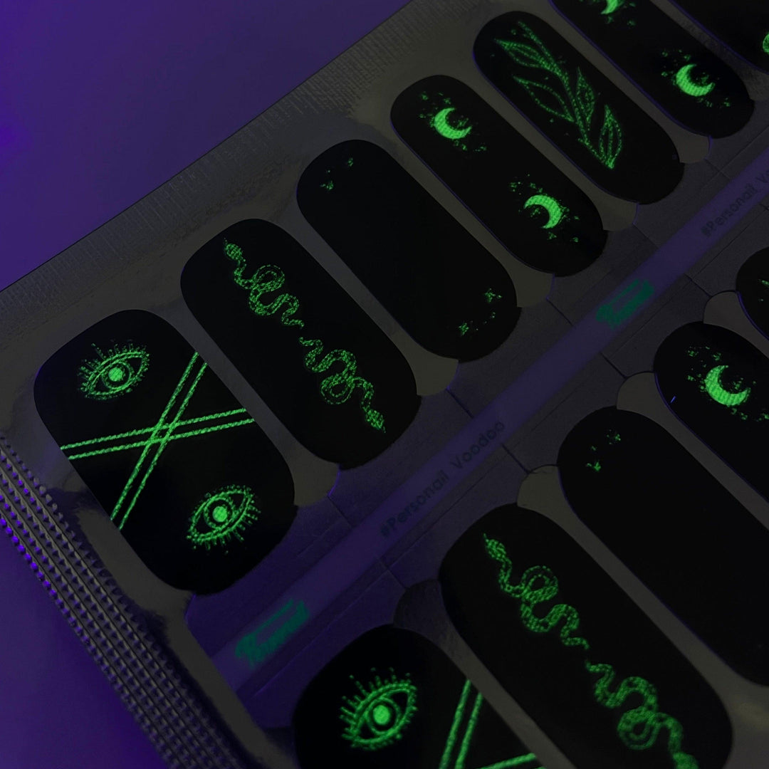 VooDoo  | Halloween Glow in the dark Nail Polish Wrap