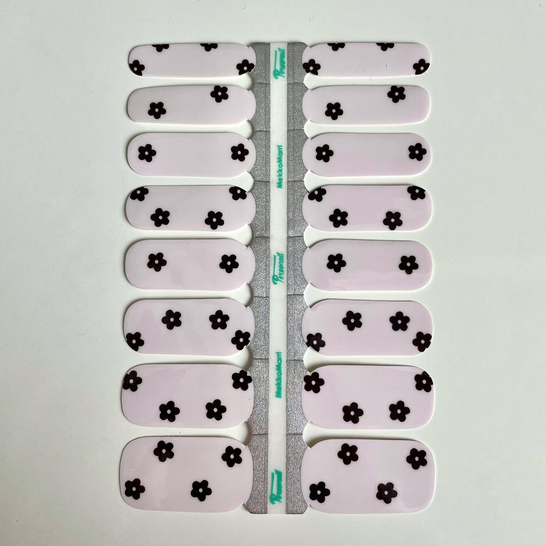 MekkoMarri | Colour Changing Nail Polish Wraps