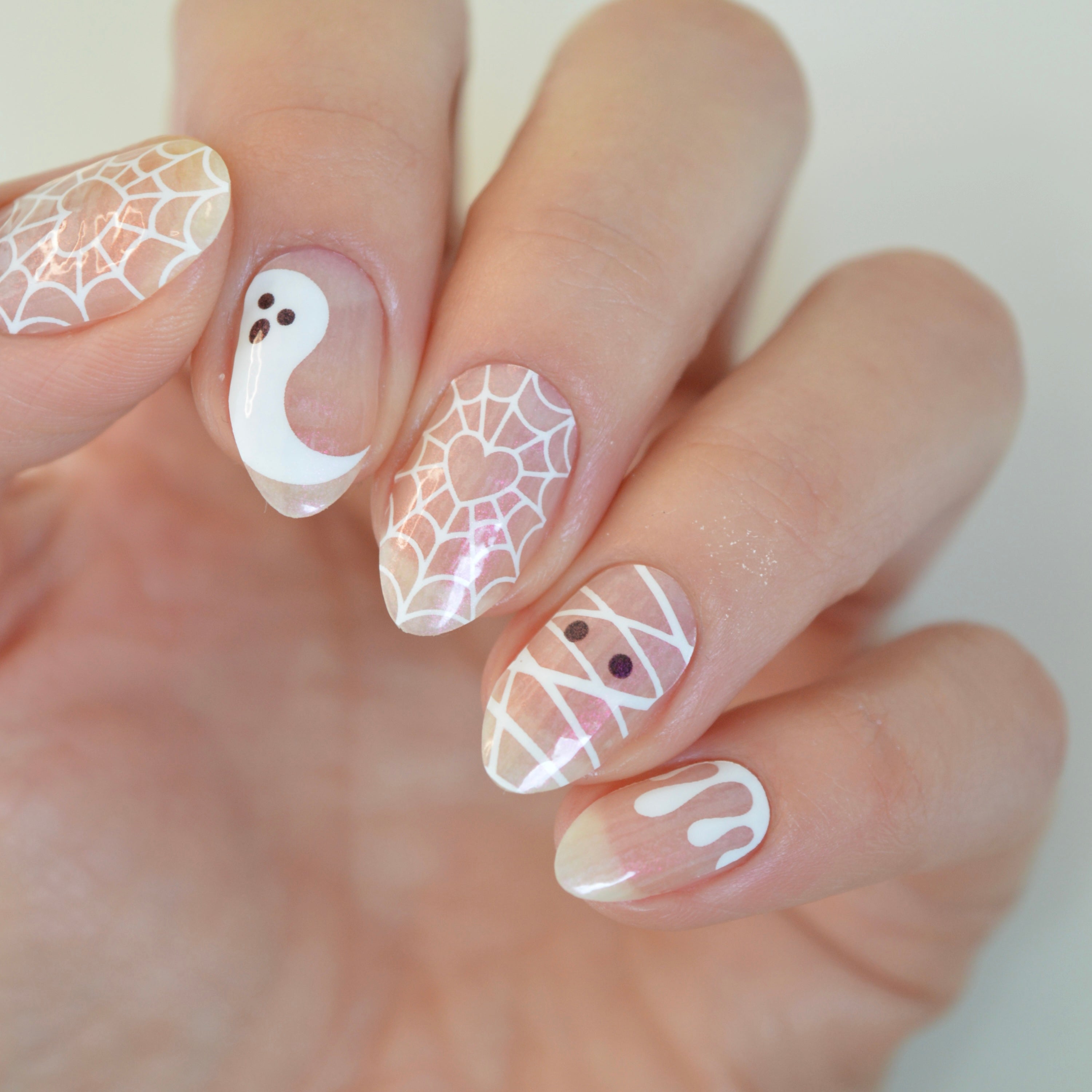Mummy |  Halloween Themed Nail Polish Wrap