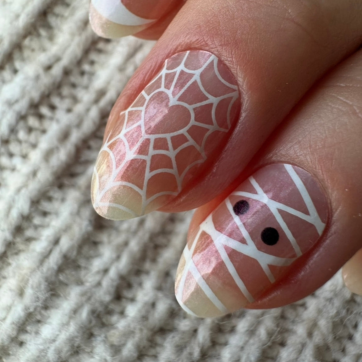 Mummy |  Halloween Themed Nail Polish Wrap