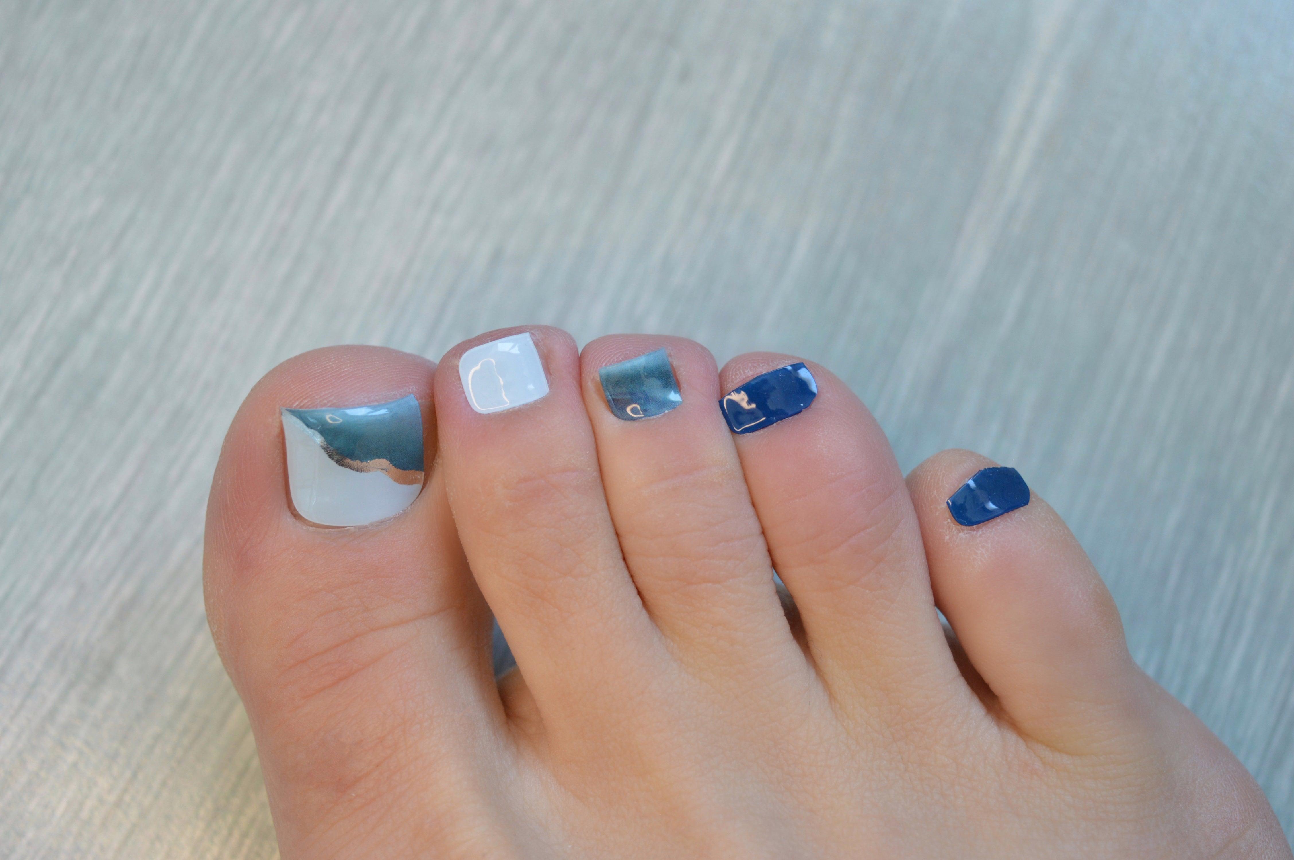(Pedi/Toes) River Semi Cured Gel Nail Wraps