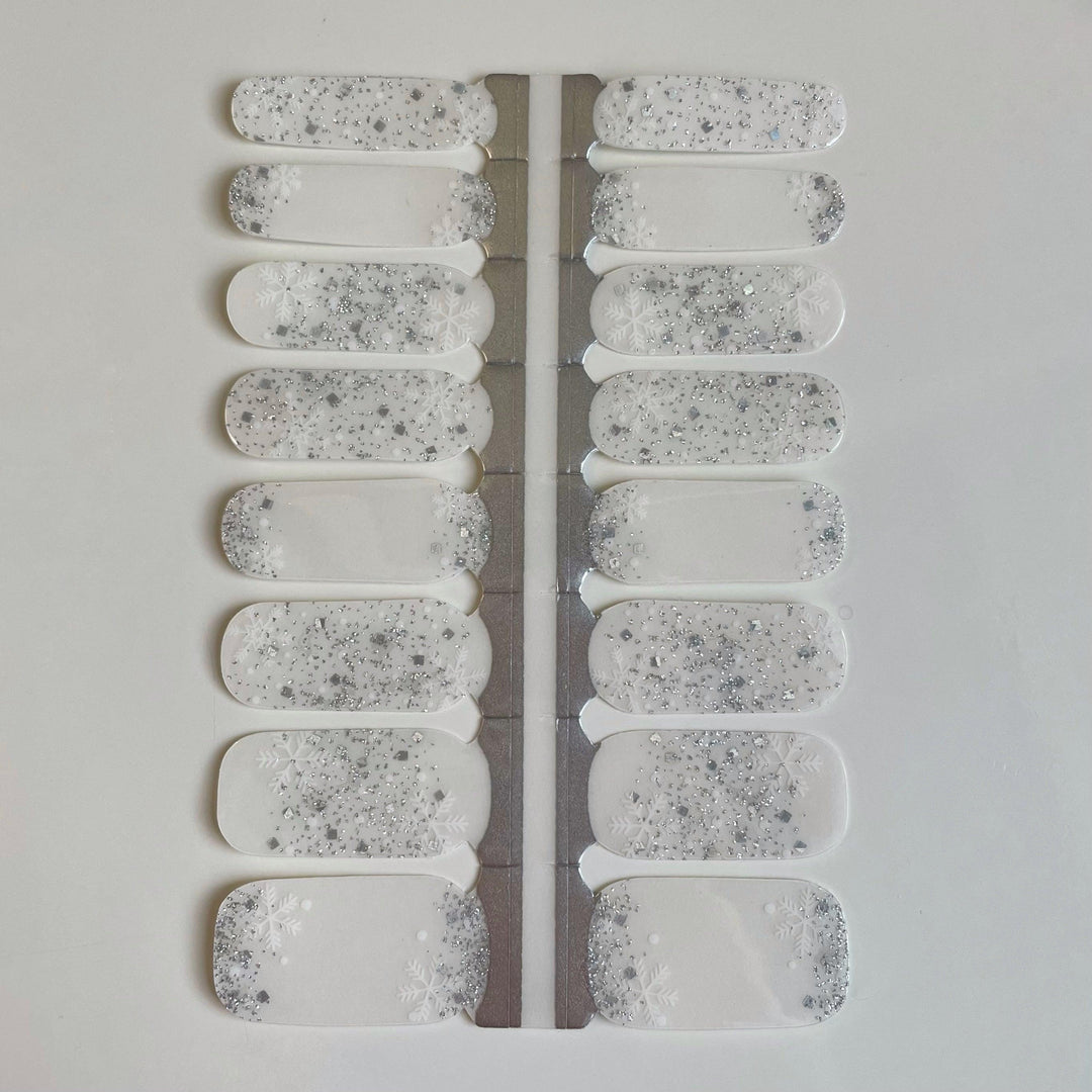 White Christmas | Christmas Nail Polish Wrap