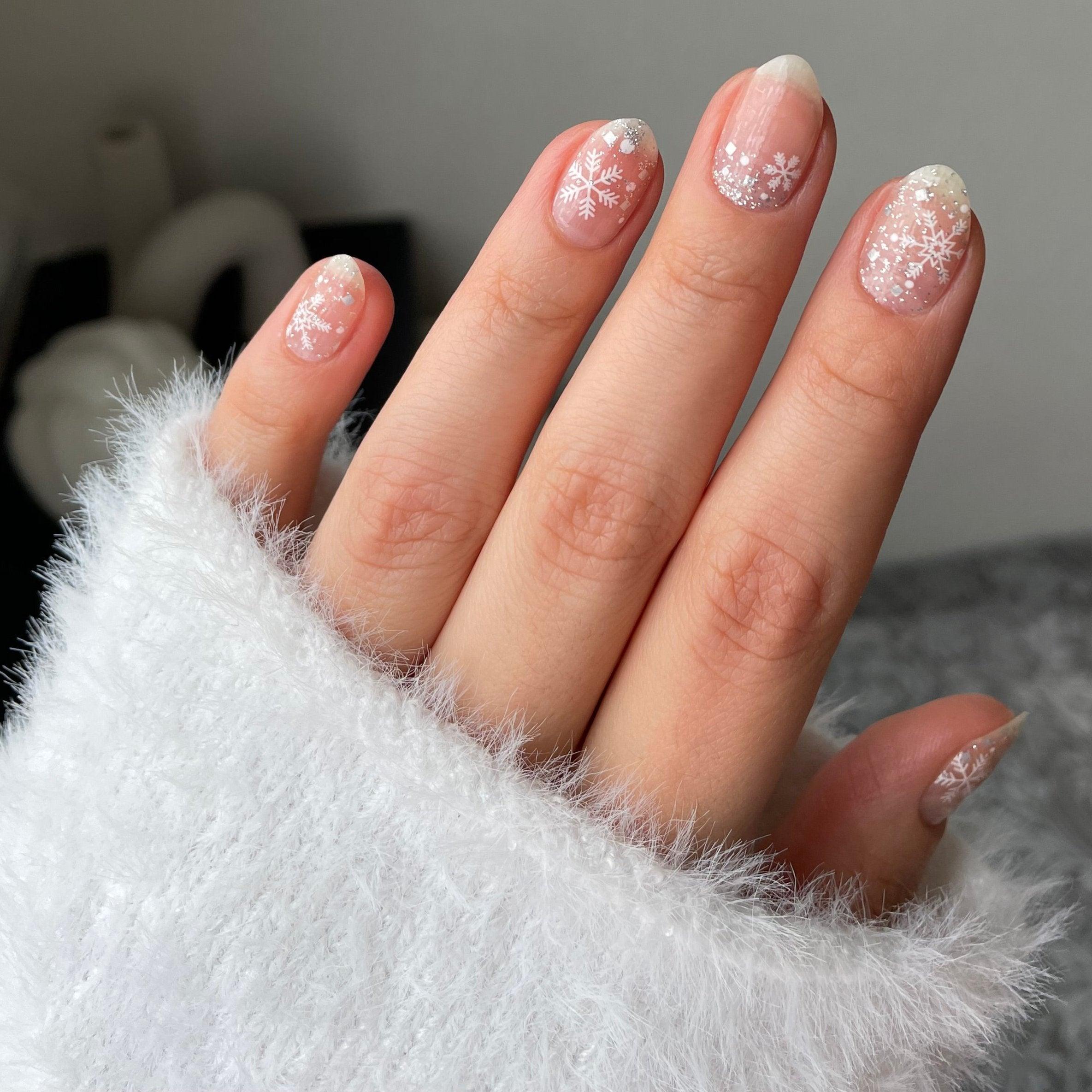 White Christmas | Christmas Nail Polish Wrap